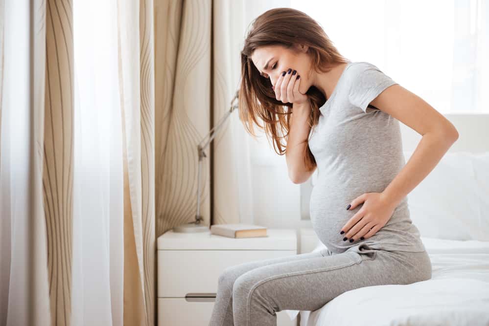 How Long Were You Nauseous Before Labor? (Early Signs & Causes)